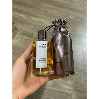 Nuoc hoa 120ml mùi ngọt sang trọng vanil ho Hồng .