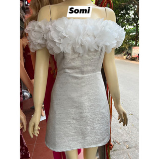 Váy gấm đính hoa tơ