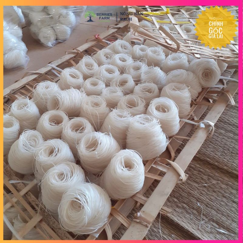 Đặc sản bánh PHỞ KHÔ GIA LAI vắt tay thủ công, 100% từ gạo nguyên chất, có bán TƯƠNG ĐEN siêu ngon