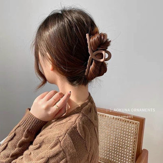 Kẹp tóc xinh style Hàn Quốc hott trend