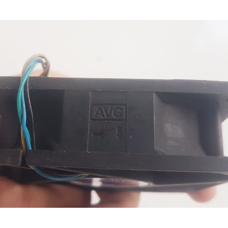 Quạt tản nhiệt AVC 12V 0.7A 8x8x2.5cm chính hãng