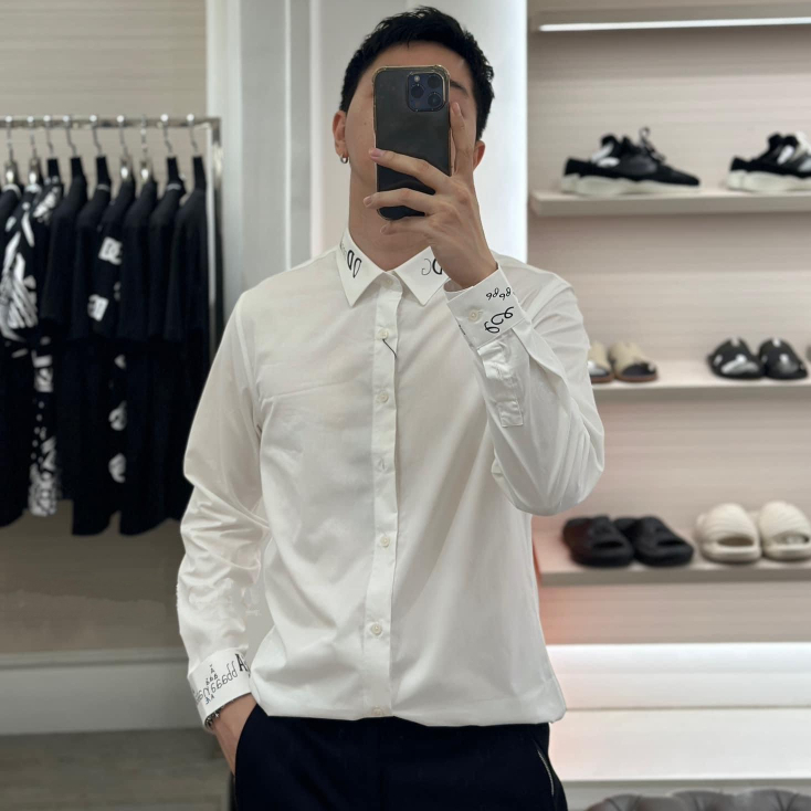 Áo sơ mi dài tay Dolce Gabbana họa tiết logo chữ cổ tay LA 1-1 on web