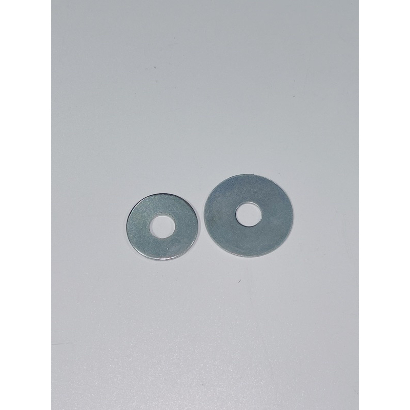 Lông đền mỏng bảng lớn 8li đường kính 3cm và 2.8cm, vòng đệm phẳng 8li sắt xi