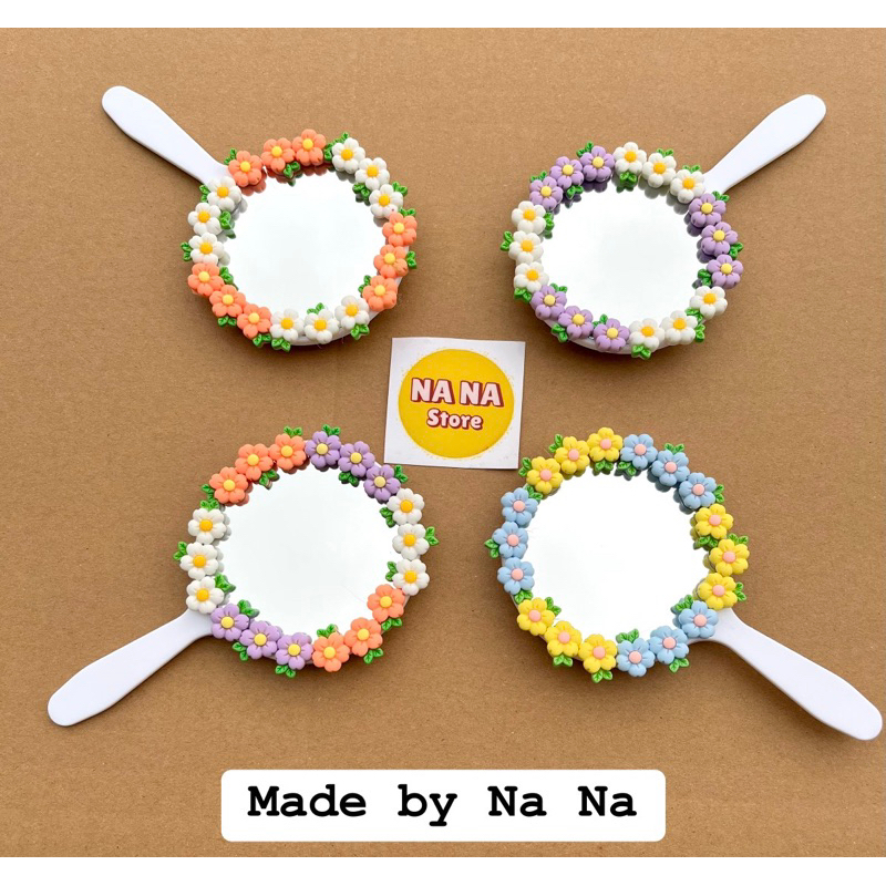 Gương cầm tay charm hoa xinh xắn HANDMADE HOT TREND 2023 size 8,5*14cm