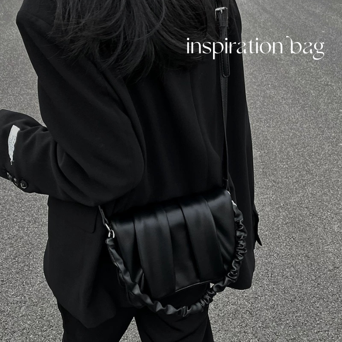 Túi Đeo Vai Nữ Tinh Tế Nữ Tính Thiết Kế Sóng Phong Cách Tối Giản Da PU Phối Màu Đen/Trắng BleuZ - INSPIRATION Bag