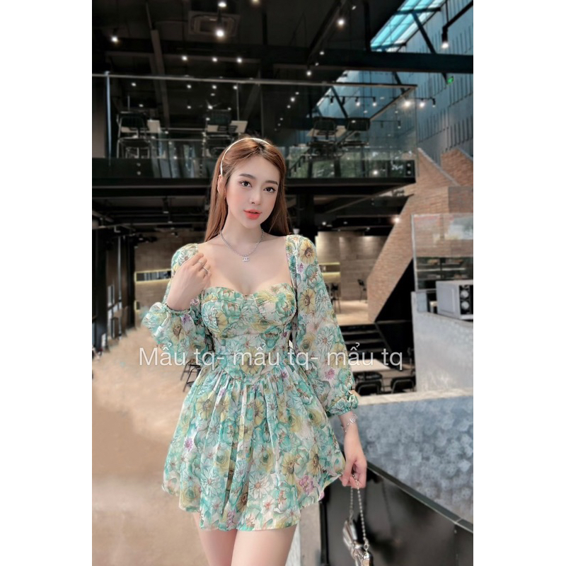 Váy hoa voan dài tay hở lưng