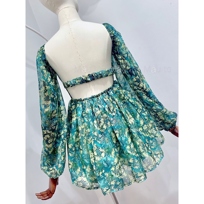 Váy hoa voan dài tay hở lưng