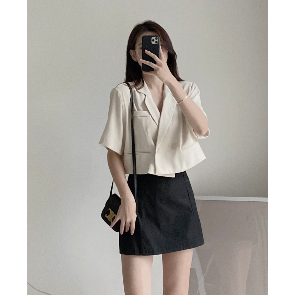 Áo blazer 2 cúc khoét lưng kiểu dáng croptop - Retrostyle - Avestcrtholung/P7K3 | BigBuy360 - bigbuy360.vn