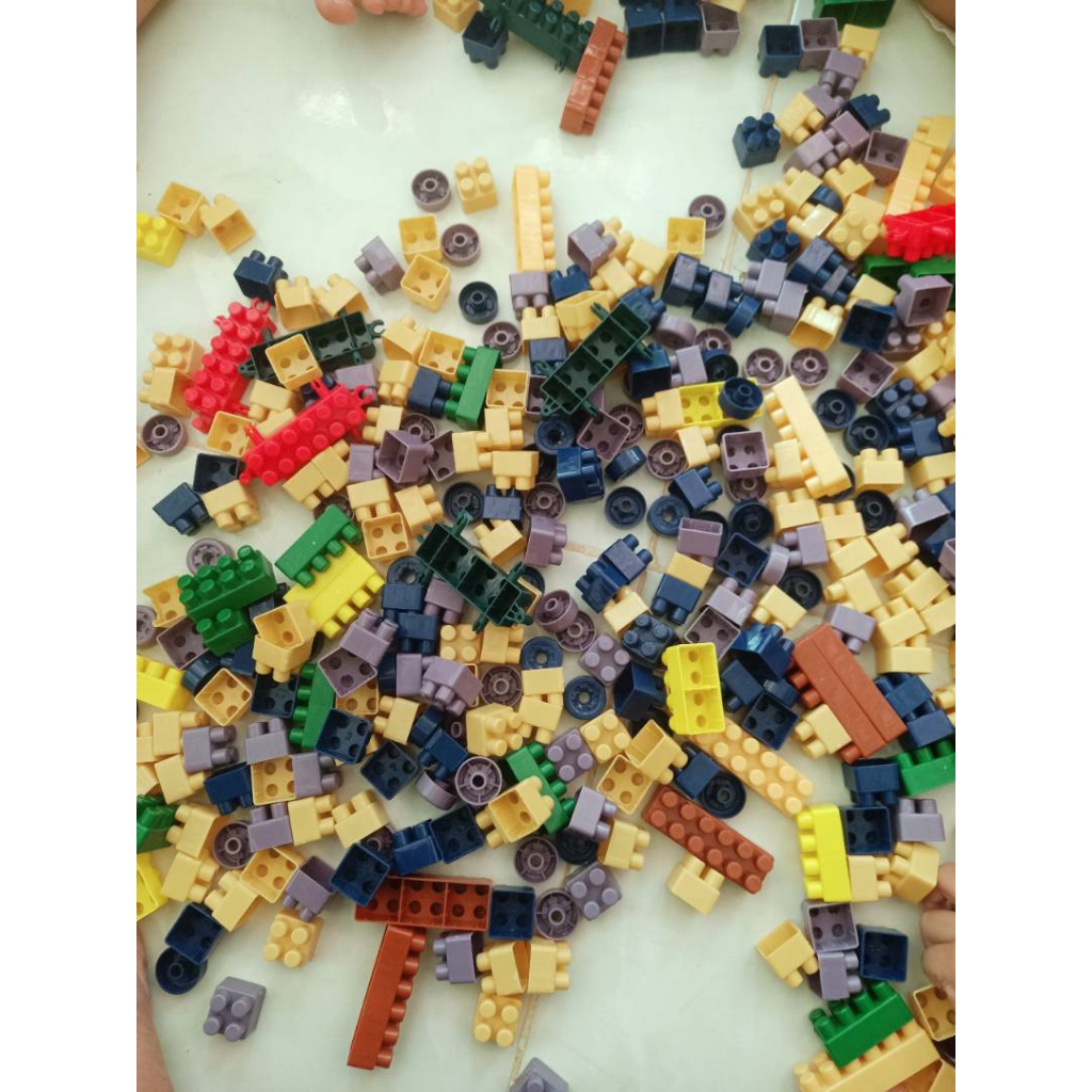 Lego 520 chi tiết bộ đồ chơi xếp hình lắp ráp giúp cho bé phát triển trí tuệ