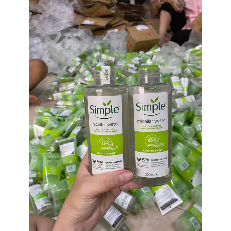 Nước tẩy trang Simple Micellar làm sạch 99% trang điểm, cho da thoáng mịn tức thì