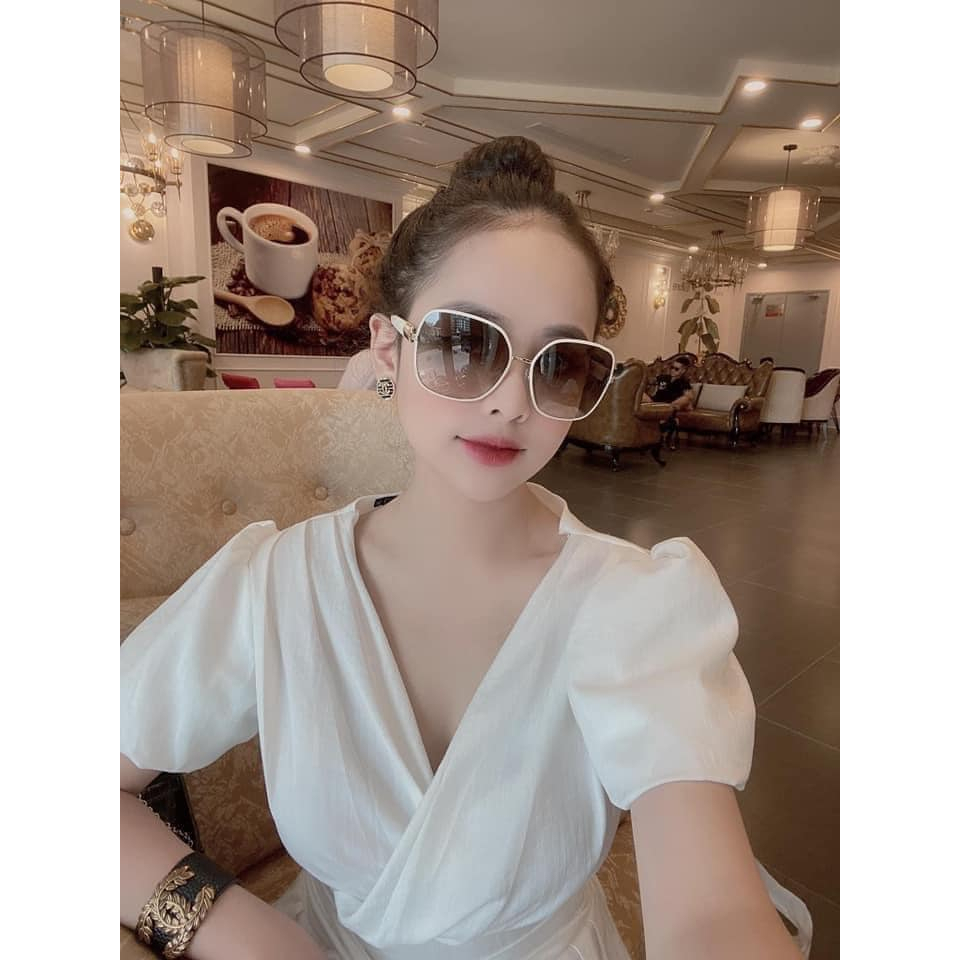 Kính Mát Salvatore Ferragamo SF150S 721 Light Gold Nobox viền trắng