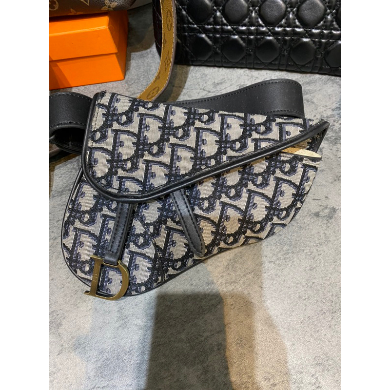 Túi xách hàng trưng bày thanh lý giá từ 200k-450k