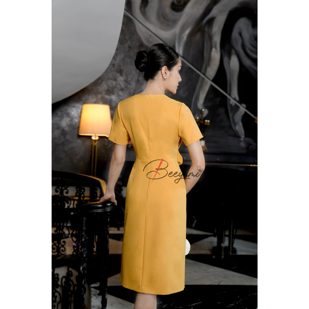 Đầm Dáng A Công Sở Yellow Of Autumn - Vải Gabardine cao cấp, mềm, ít nhăn, co giãn nhẹ tạo cảm giác thoải mái
