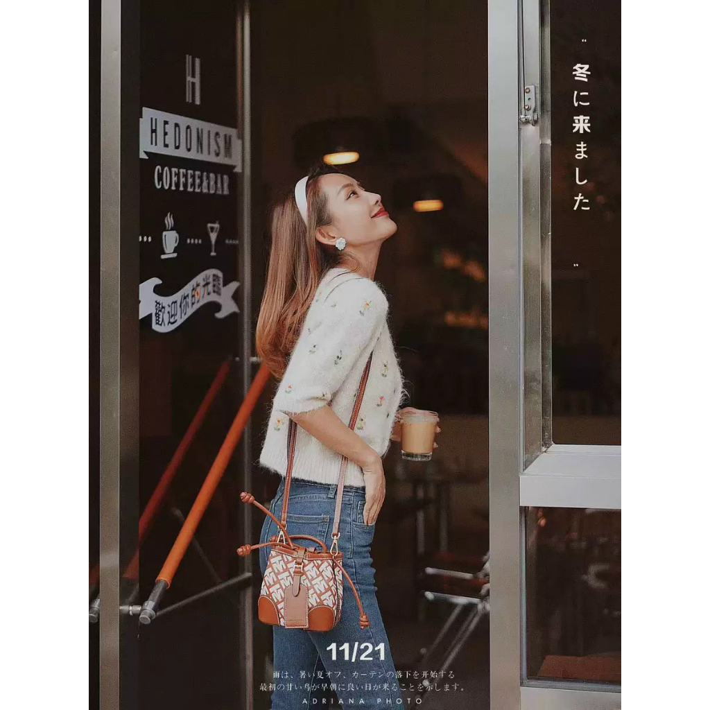 túi rút đeo chéo hàng chính hãng xuất dư size 14cm * 10cm * 15cm đủ màu