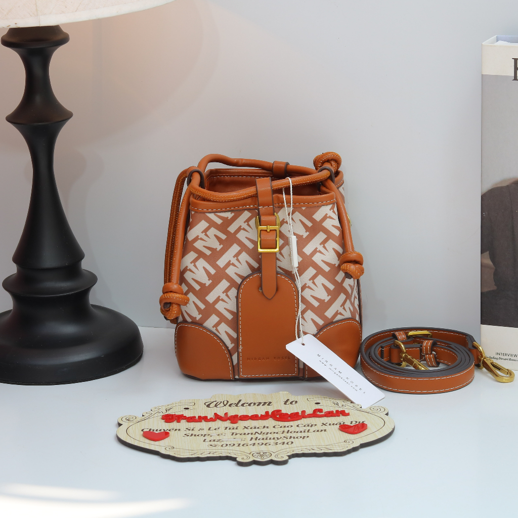 túi rút đeo chéo hàng chính hãng xuất dư size 14cm * 10cm * 15cm đủ màu