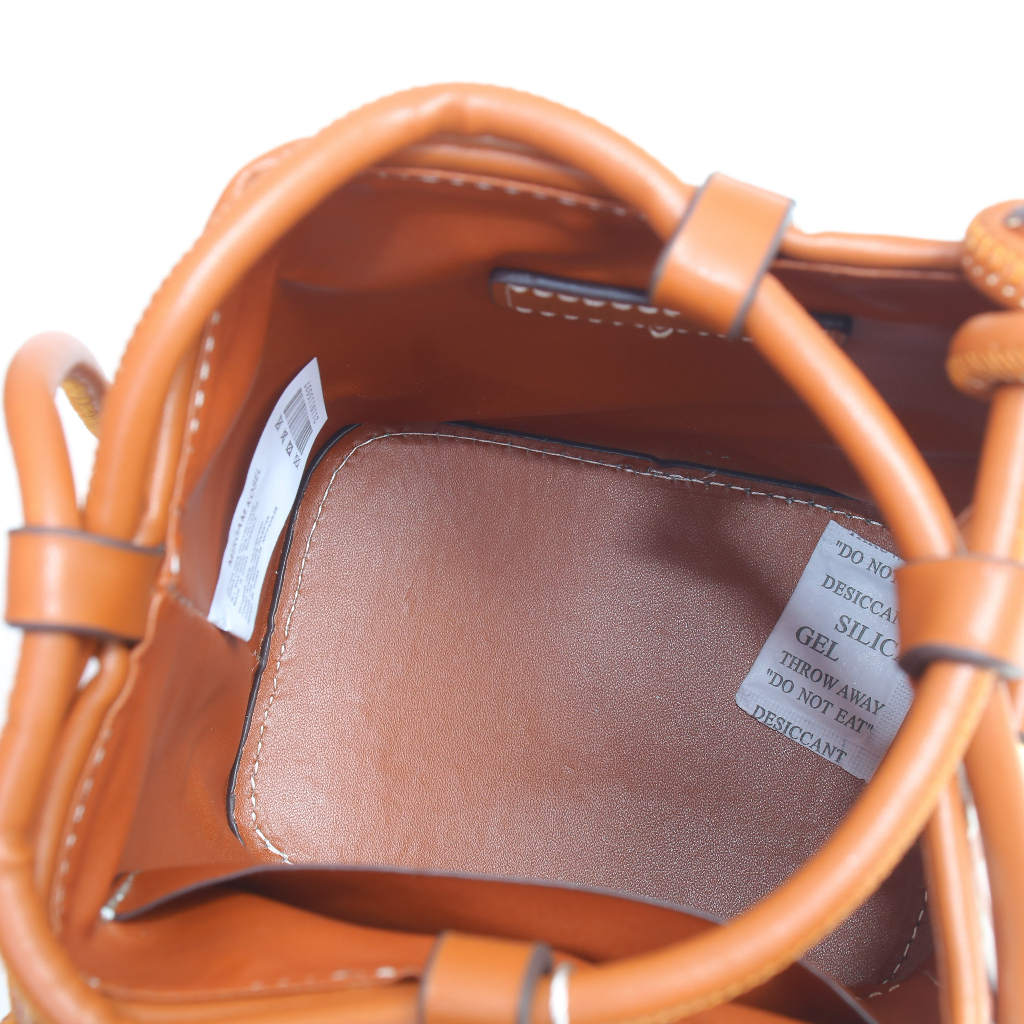 túi rút đeo chéo hàng chính hãng xuất dư size 14cm * 10cm * 15cm đủ màu