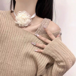 Vòng cổ hoa voan buộc nơ