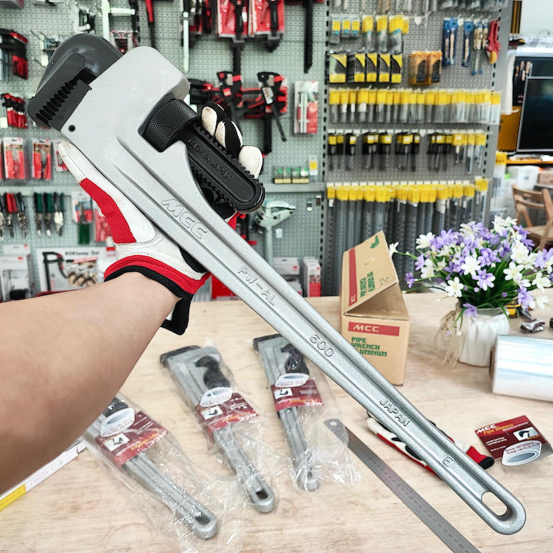 Mỏ lết răng cán nhôm 24 inch PW-AL60, mở ngàm Ø77mm. MCC - Sản xuất tại Nhật