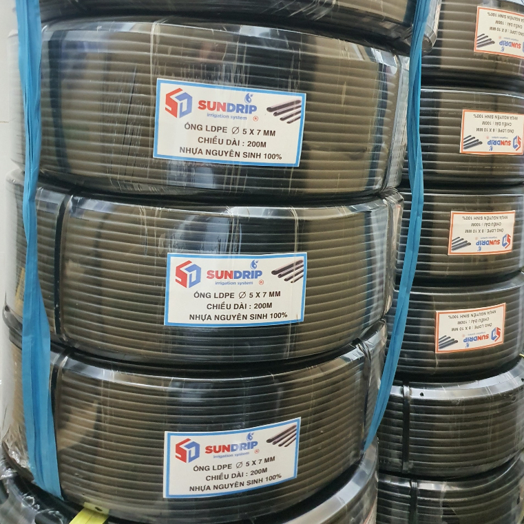 Giá sỉ Cuộn 200m Ống LDPE 5x7mm, BH 03 năm, dùng trong hệ thống tưới tự động.