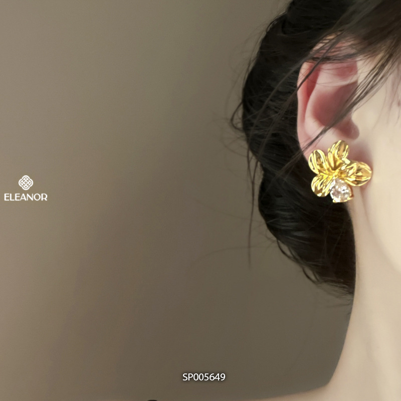 Bông tai nữ chuôi bạc 925 Eleanor Accessories hình bông hoa đính đá phụ kiện trang sức 5649