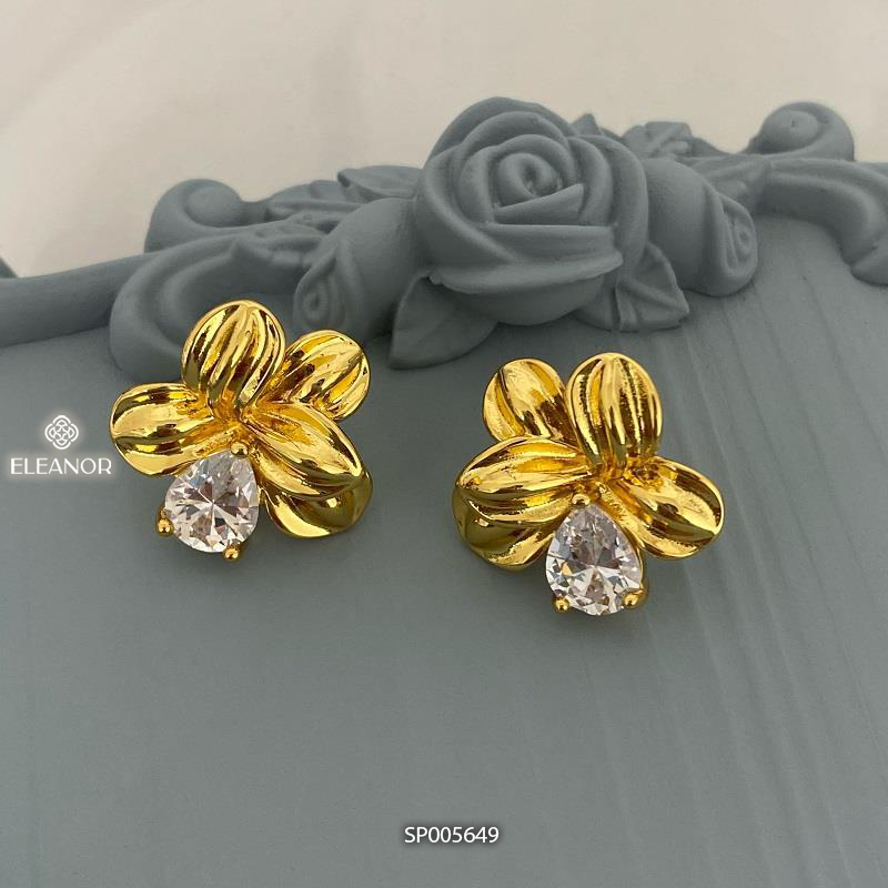 Bông tai nữ chuôi bạc 925 Eleanor Accessories hình bông hoa đính đá phụ kiện trang sức 5649