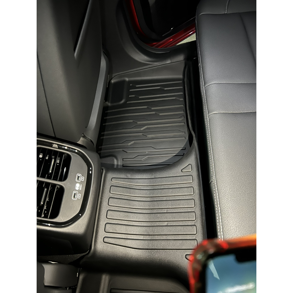 Thảm lót sàn cho xe Vinfash VF8 , chất liệu TPE cao cấp