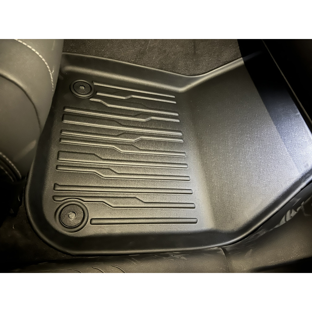 Thảm lót sàn cho xe Vinfash VF8 , chất liệu TPE cao cấp