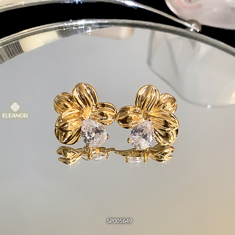 Bông tai nữ chuôi bạc 925 Eleanor Accessories hình bông hoa đính đá phụ kiện trang sức 5649
