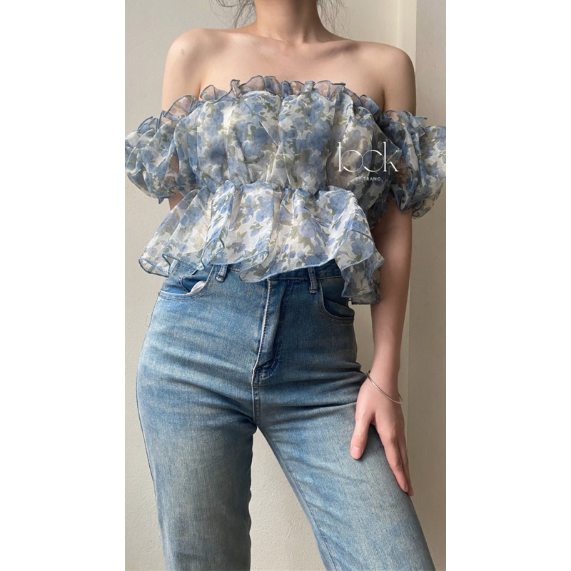 Croptop hoa trễ vai tay phồng vai nhún mặc được hai kiểu chất voan dày, 2 lớp phong cách Hàn Quốc trang.look