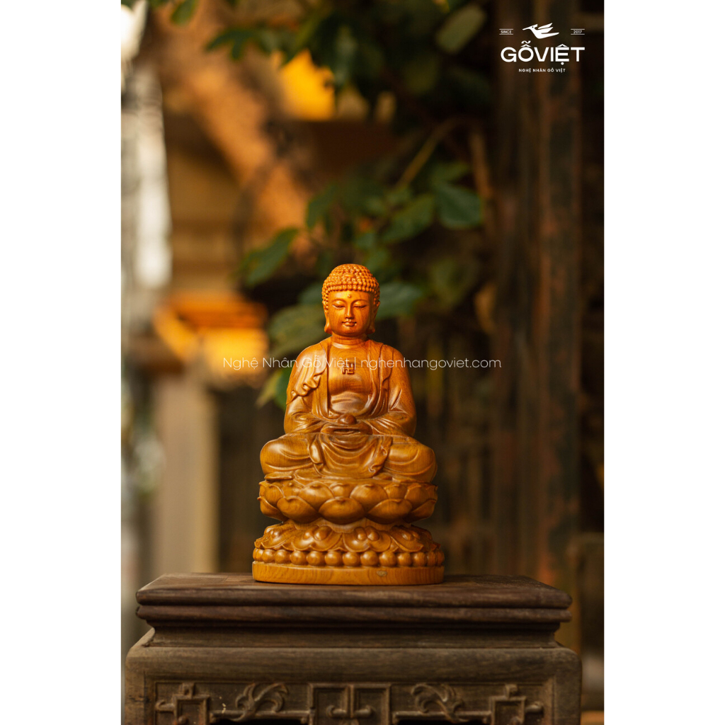 Tượng Phật A Di Đà ngồi gỗ Bách xanh cao 15cm [Tặng miếng dán cao su non dán Taplo oto]