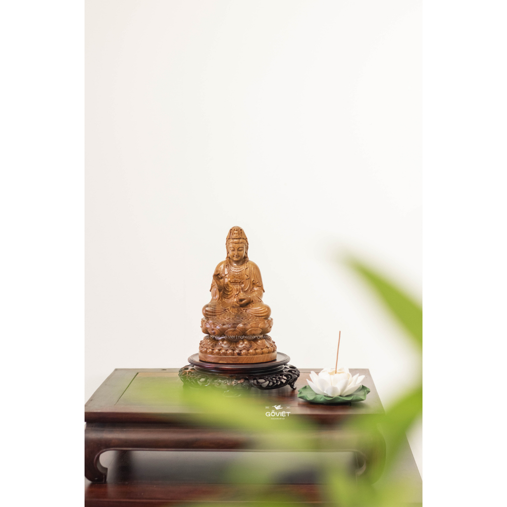 Tượng Quan Âm gỗ Bách xanh đục tứ diện cao 15cm