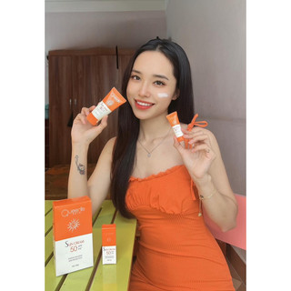 KEM CHỐNG NẮNG QUEENIE SKIN SPF50+