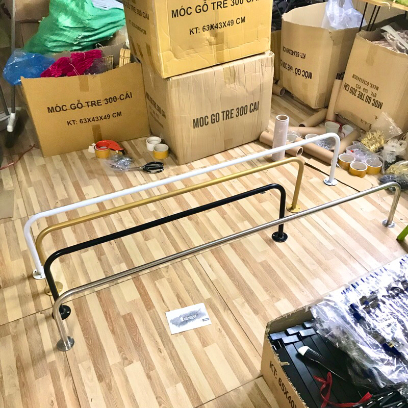 Móc chữ U treo quần áo gắn tường, chất liệu sơn tĩnh điện, sơn loang, xi mạ.