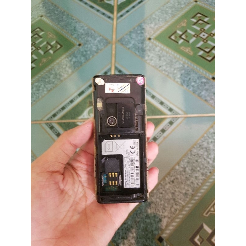 Điện thoại Sony Ericsson V600i cũ