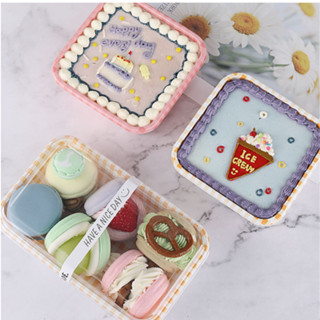 50 cái hộp nhựa vuông hay chữ nhật sọc caro mã W116 hoặc SX17 dùng đựng bánh các loại nắp nhựa trong suốt