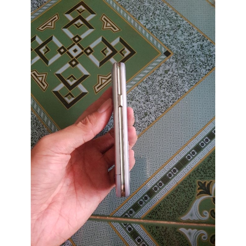 Điện thoại Motorola L6 nguyên zin