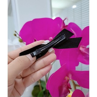 Kẹp tóc (cột) nơ lụa mờ đính hoa
