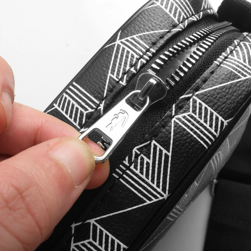 Túi Đeo Chéo Lacoste Men’s Crossbody Bag Size 20cm x 14cm x 6cm