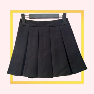 Chân váy xếp ly ngắn có quần đùi bên trong