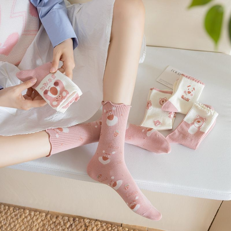Sét 5 Đôi Tất Nữ Cổ Cao Họa Tiết Gấu Dâu Tone Màu Hồng Siêu Hot T09