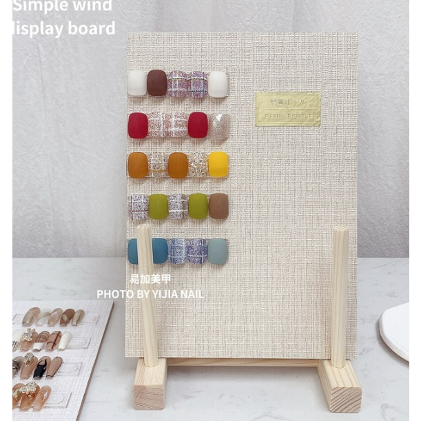 KỆ TRƯNG BÀY MÓNG NHÉ Ạ