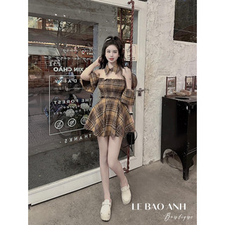 Set bộ kẻ áo quây trễ vai mix chân váy ngắn có lót