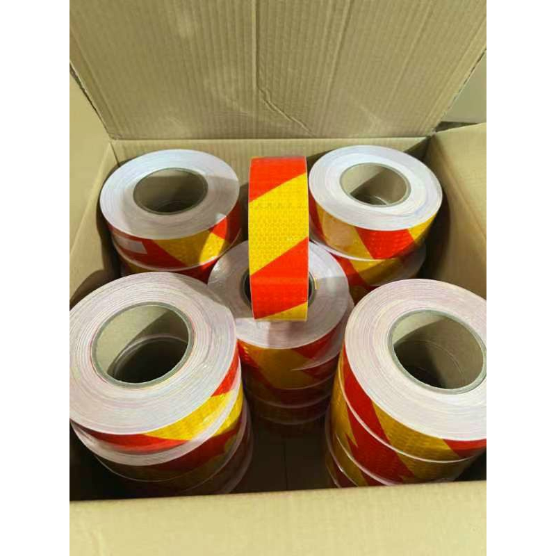 -1 Mét Băng keo phản quang - Decal Phản Quang Mũi Tên Khổ 5cm x 1 mét - keo SIÊU DÍNH - độ bền 5 Năm