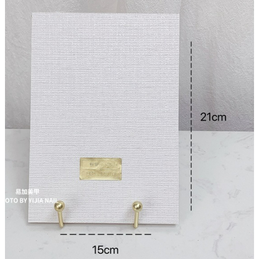 KỆ TRƯNG BÀY MÓNG NHÉ Ạ