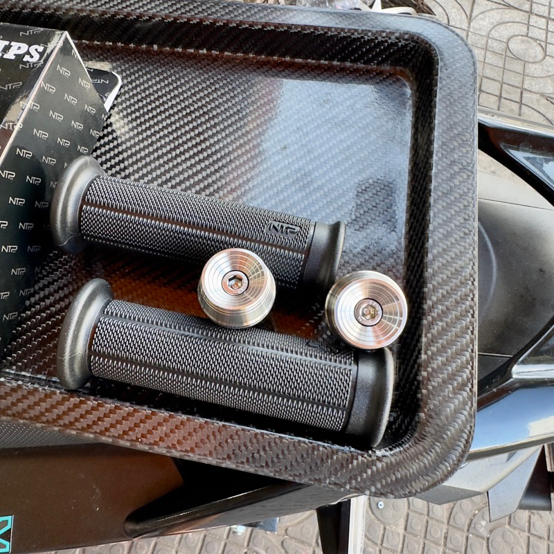 Bao Tay NB Mẫu TBT + Gù Salaya Mẫu Thái