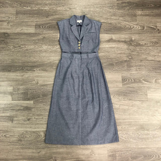 Đầm H@BBS cổ vest hở eo trước KAMI
