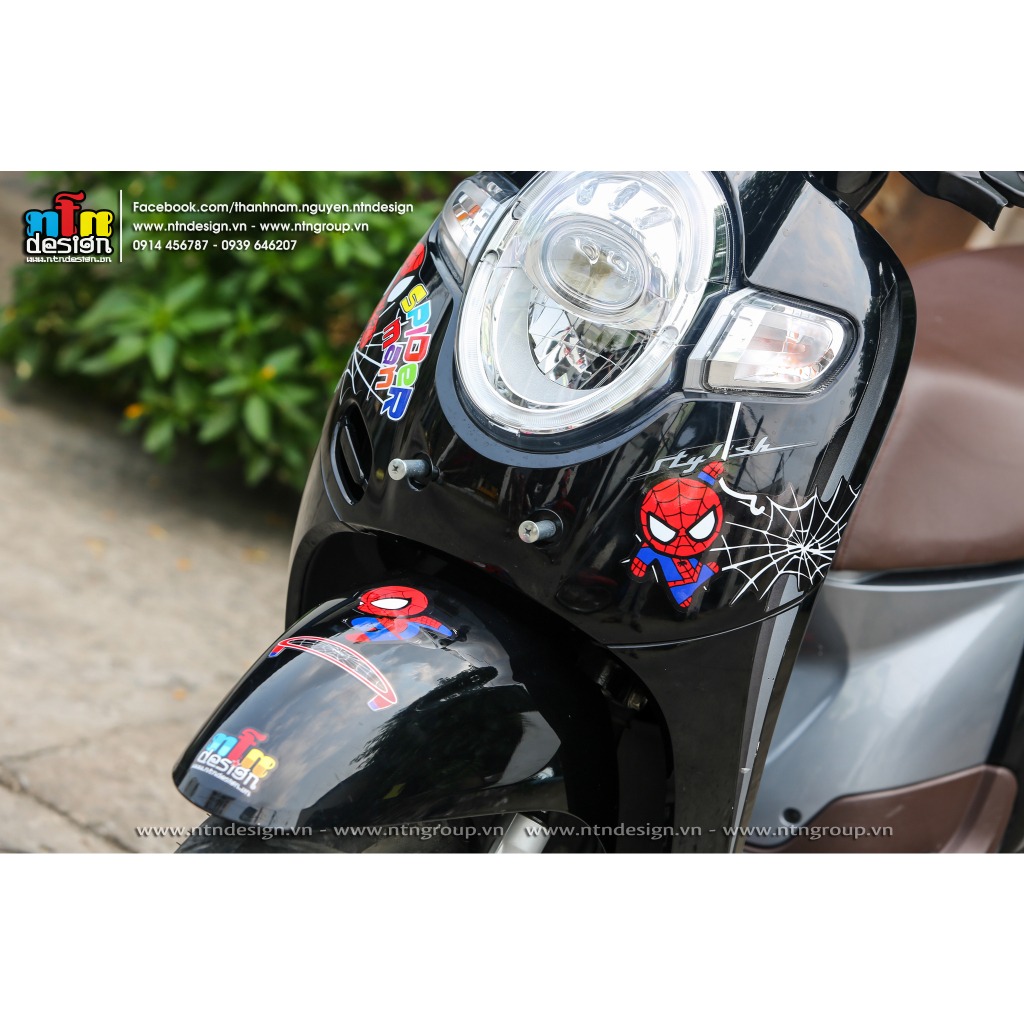 Tem Scoopy mẫu Spiderman