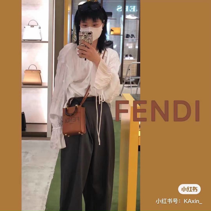 Túi Fendyy vuông cực đẹp , from chuẩn , full box đầy đủ