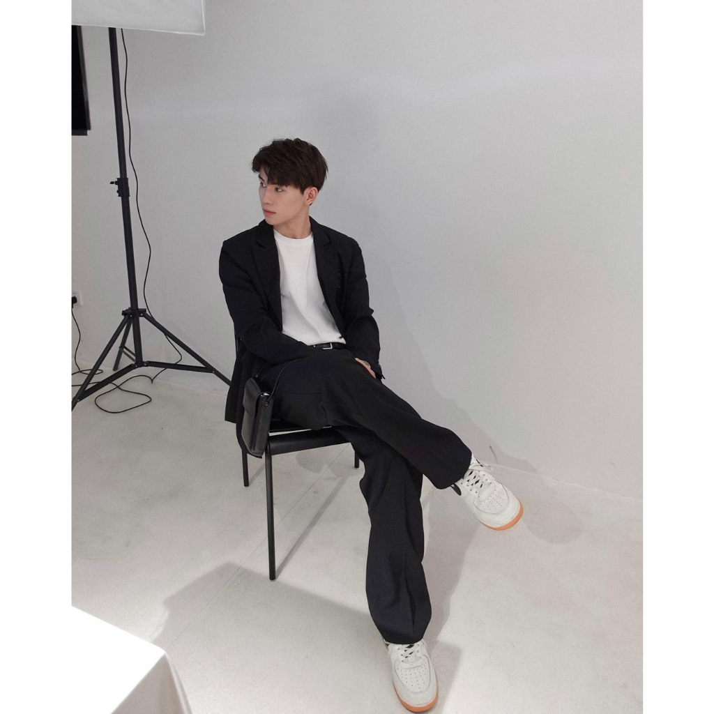 Áo khoác blazer nam-nữ form rộng hàn quốc màu đen, kem,ghi 2 khuy thời thượng | BigBuy360 - bigbuy360.vn