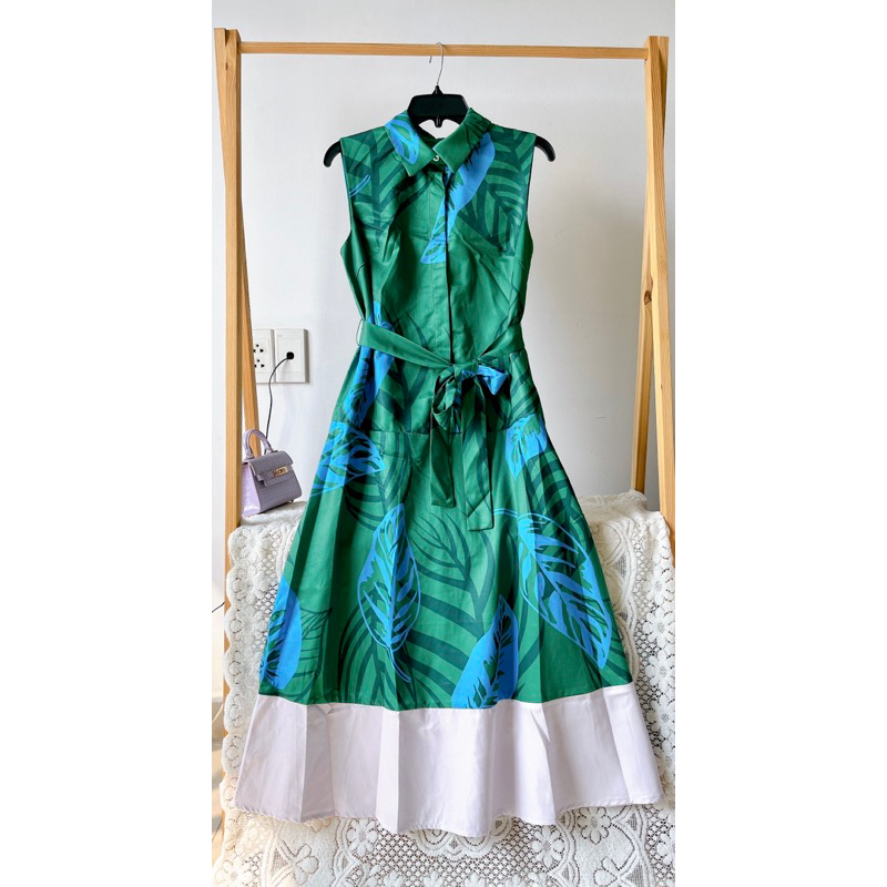 Đầm Talbots sát nách VNXK